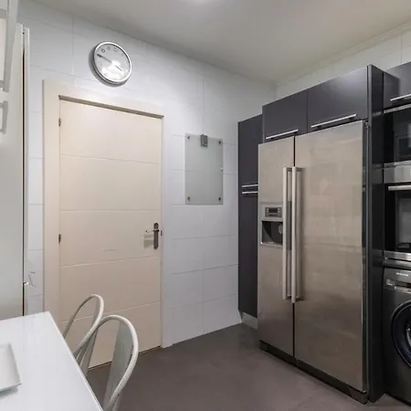 Espacioso Y Acogedor Junto Centro Azkuna Apartamento