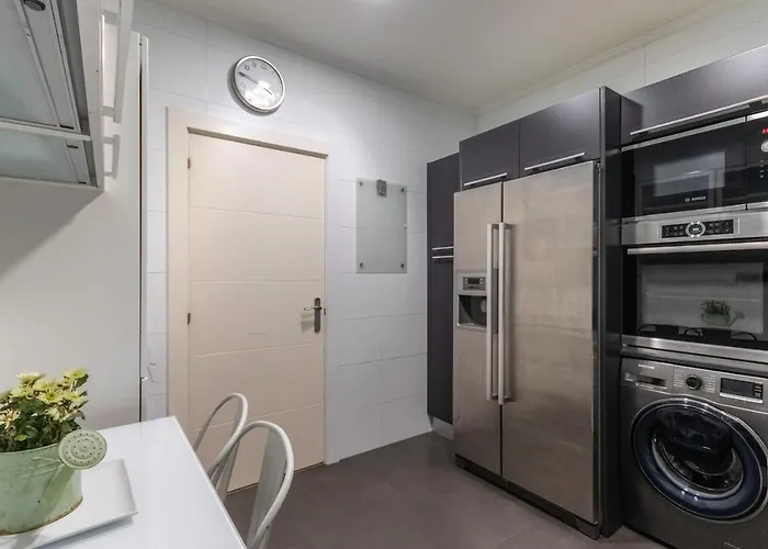 Espacioso Y Acogedor Junto Centro Azkuna Apartman