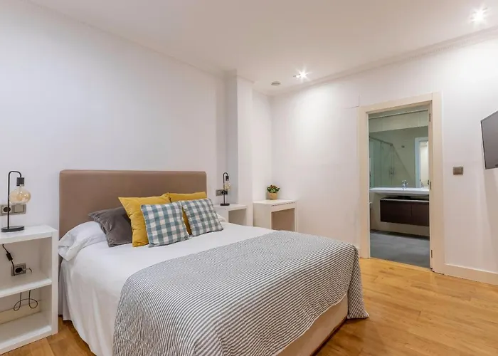 Espacioso Y Acogedor Junto Centro Azkuna Apartman