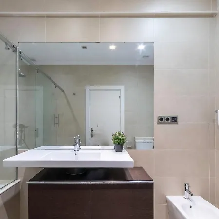Espacioso Y Acogedor Junto Centro Azkuna Apartment Bilbao