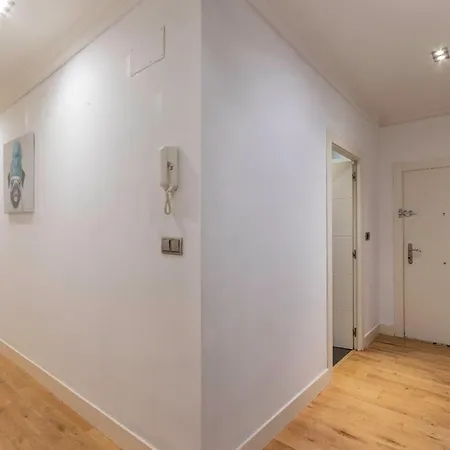 Espacioso Y Acogedor Junto Centro Azkuna *