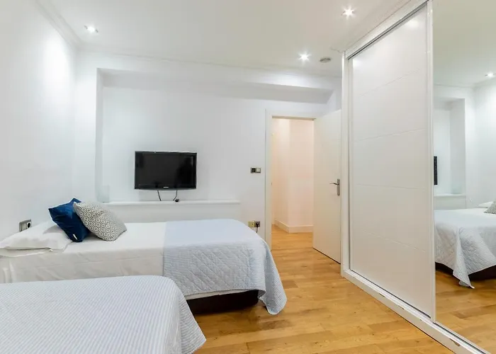 Espacioso Y Acogedor Junto Centro Azkuna Apartamento *